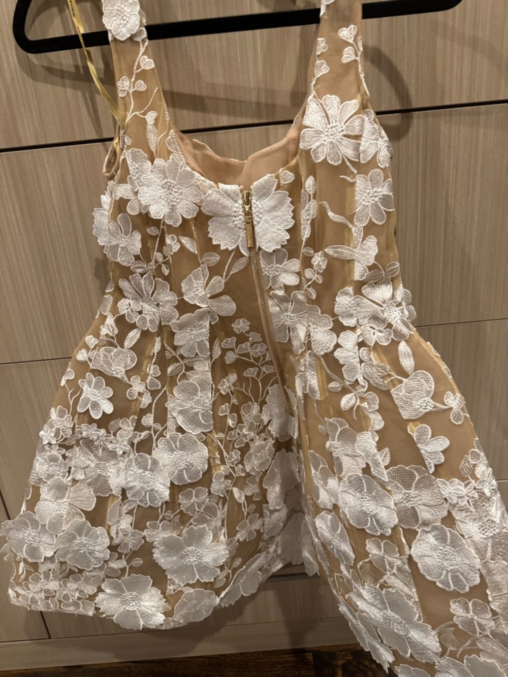 Bronx and Banco Jasmine mini Dress - Beige and White Floral - Picture 2 of 8